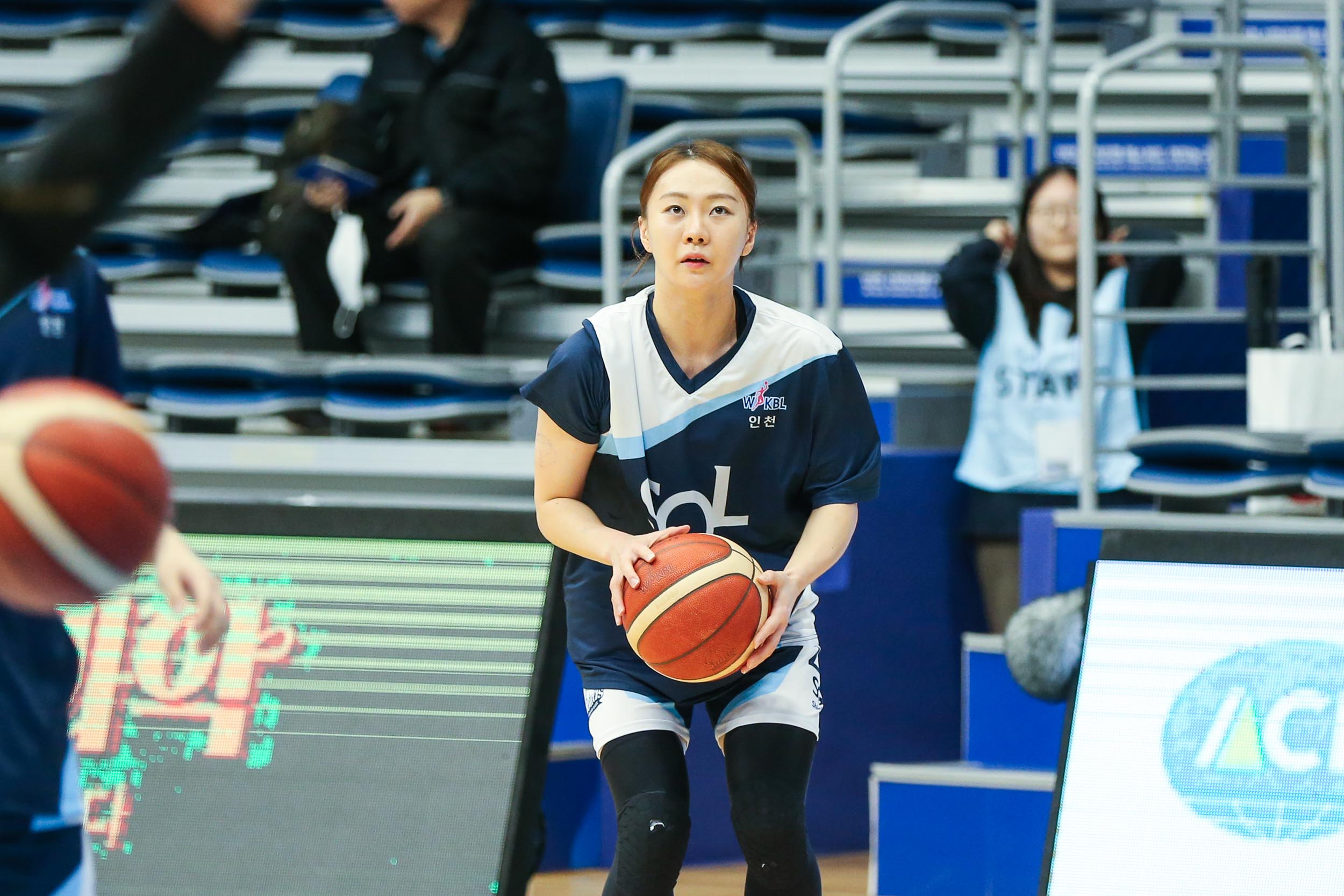 20231208_WKBL 2023-2024 여자프로농구 시즌 신한은행 VS 우리은행